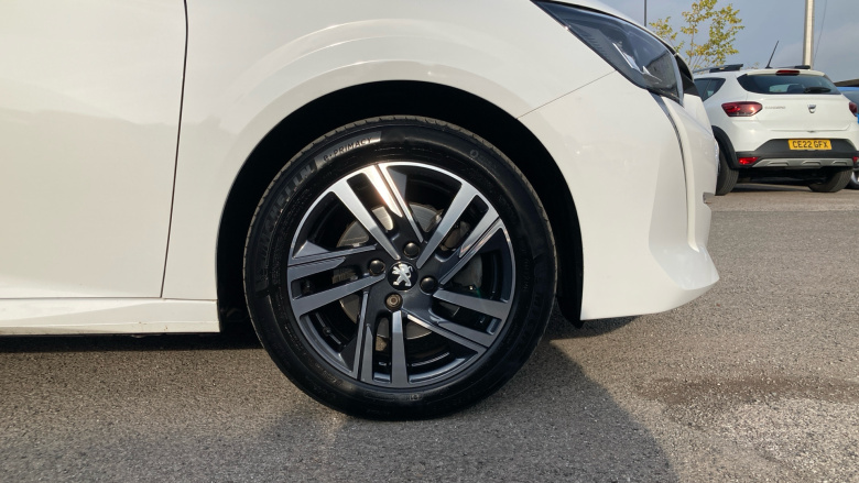 Peugeot 208 1.2 PureTech 100 Allure Premium + 5dr Petrol Hatchback